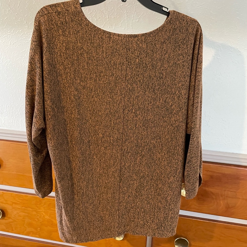 Quarter sleeve blouse